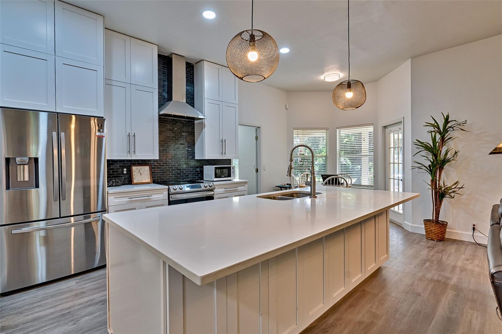 GATOR GETAWAY - Residential