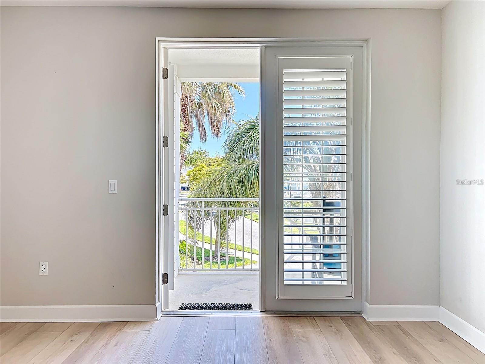 PALMA SOLA BAY CLUB PH 8 - Residential