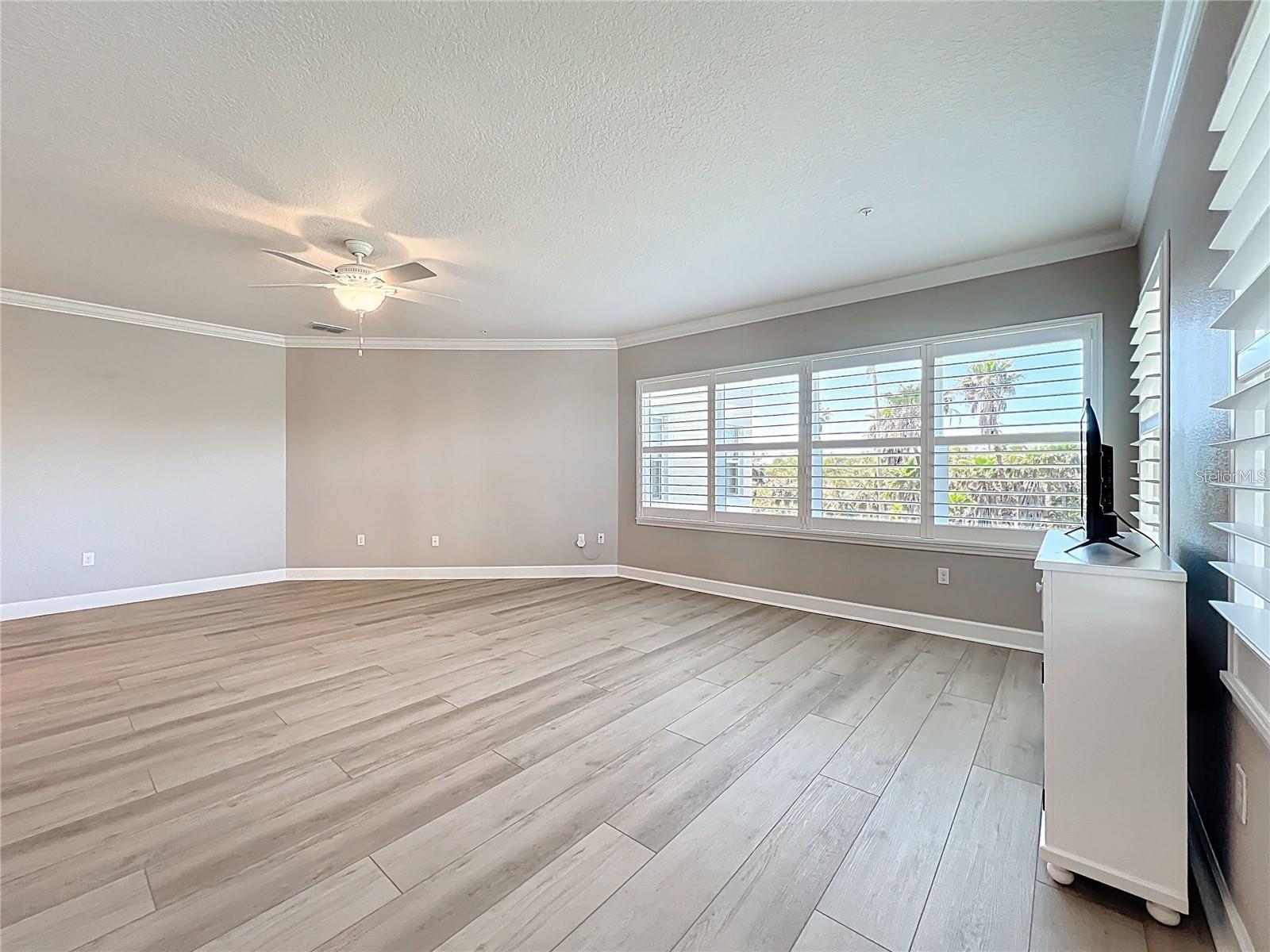 PALMA SOLA BAY CLUB PH 8 - Residential