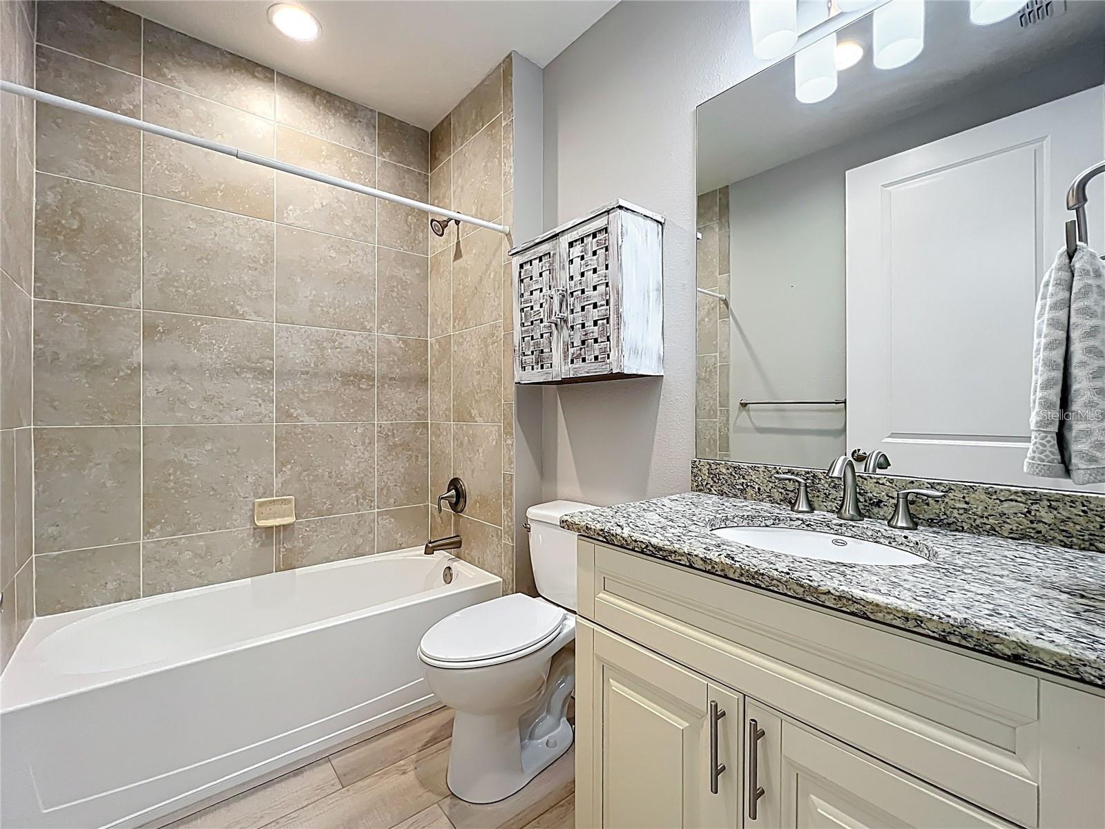 PALMA SOLA BAY CLUB PH 8 - Residential