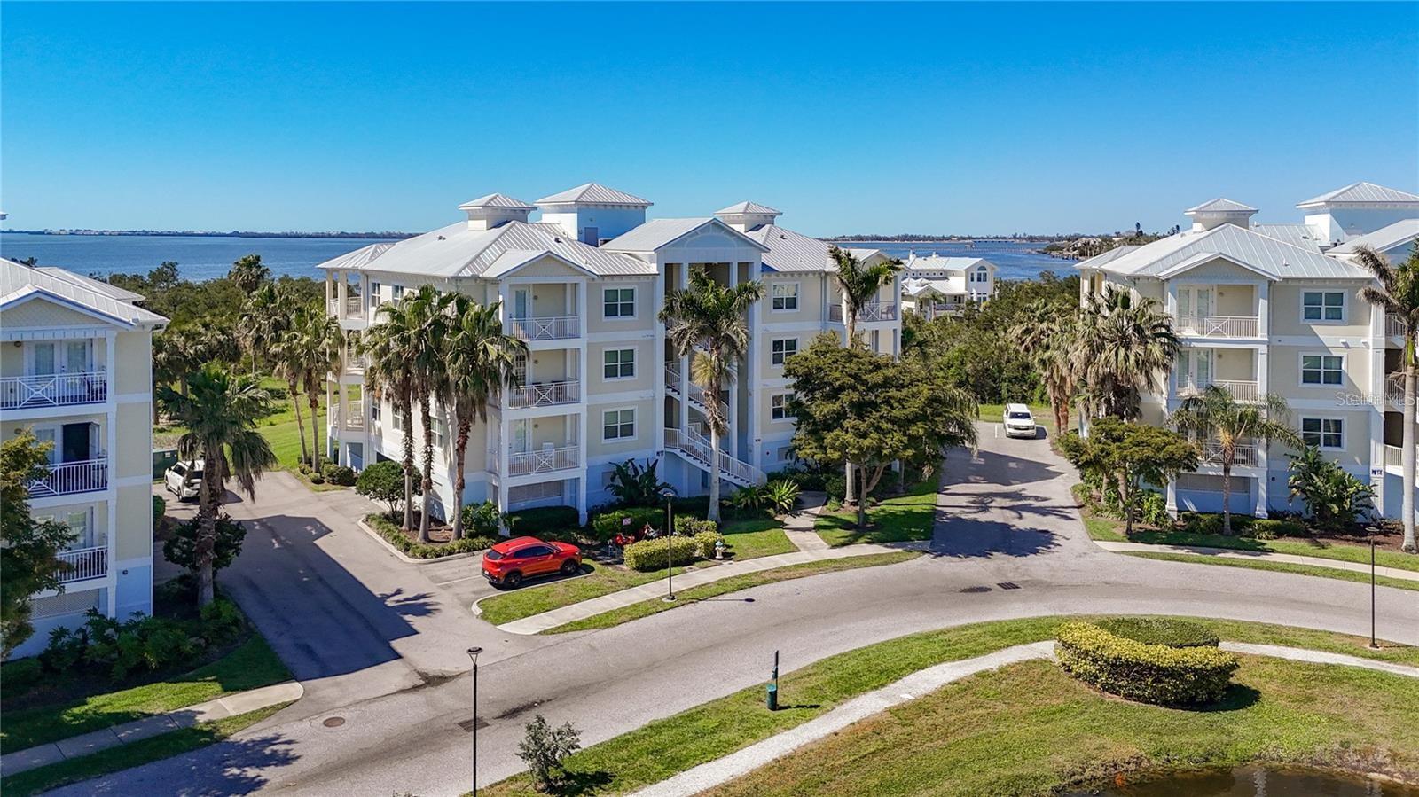 PALMA SOLA BAY CLUB PH 8 - Residential