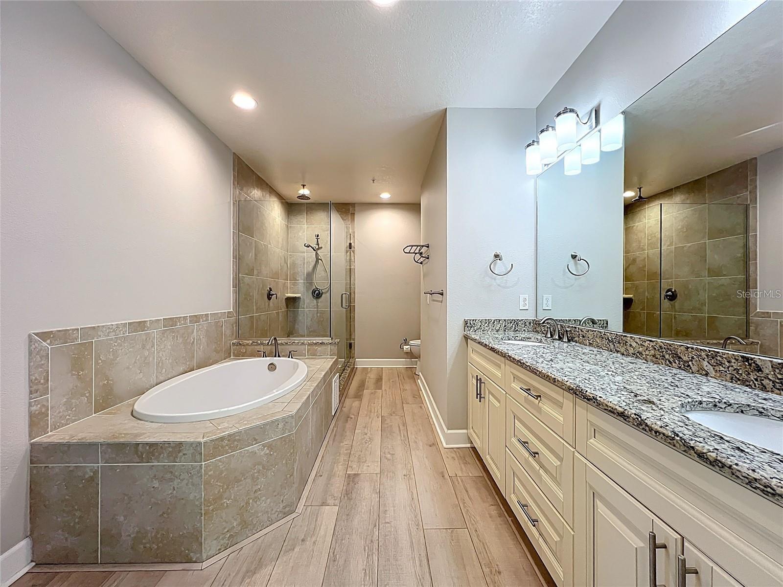 PALMA SOLA BAY CLUB PH 8 - Residential