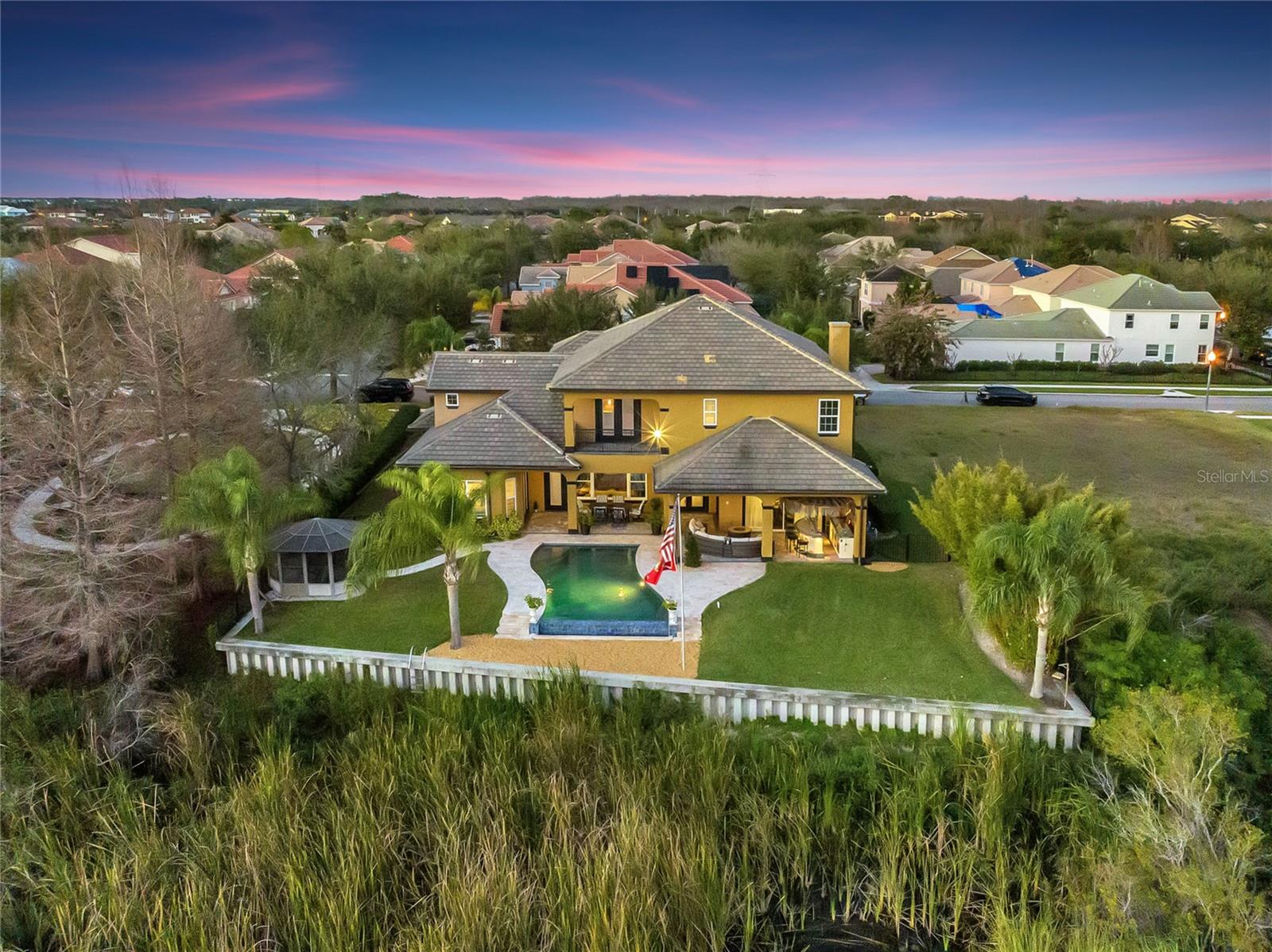 SIGNATURE LKS-PCL 01D PH 02 - Residential