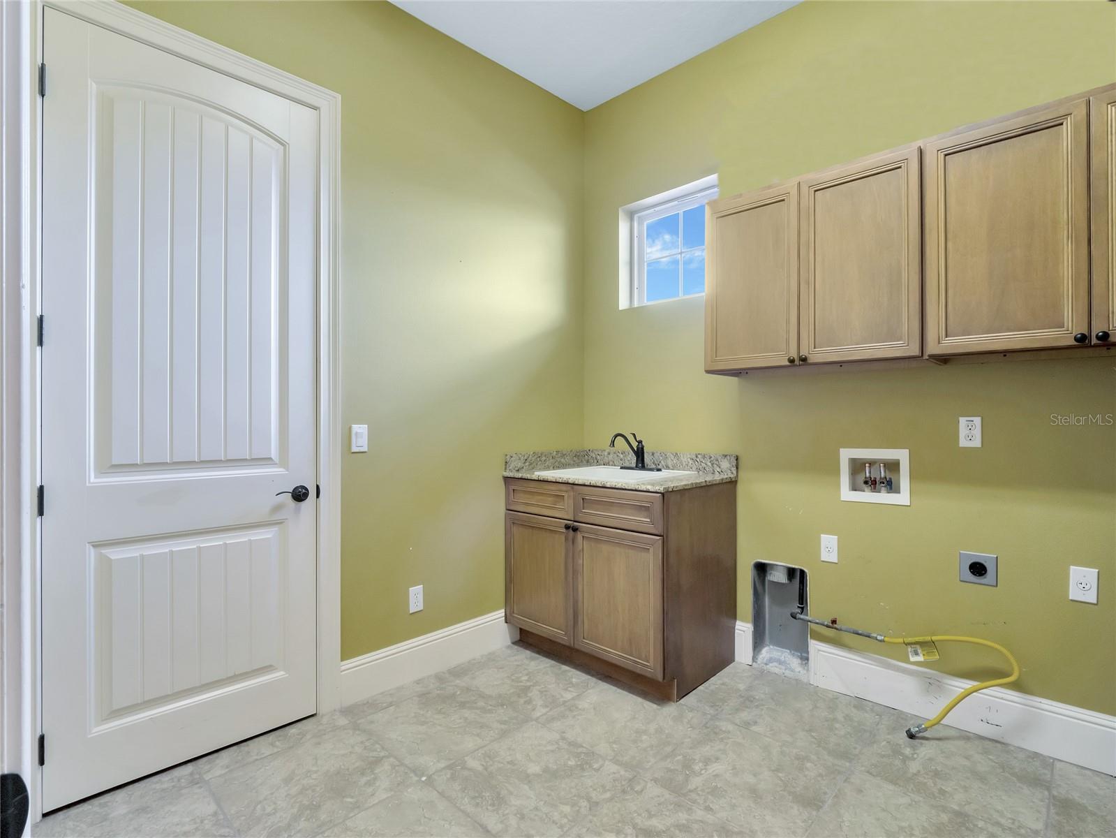 SIGNATURE LKS-PCL 01D PH 02 - Residential