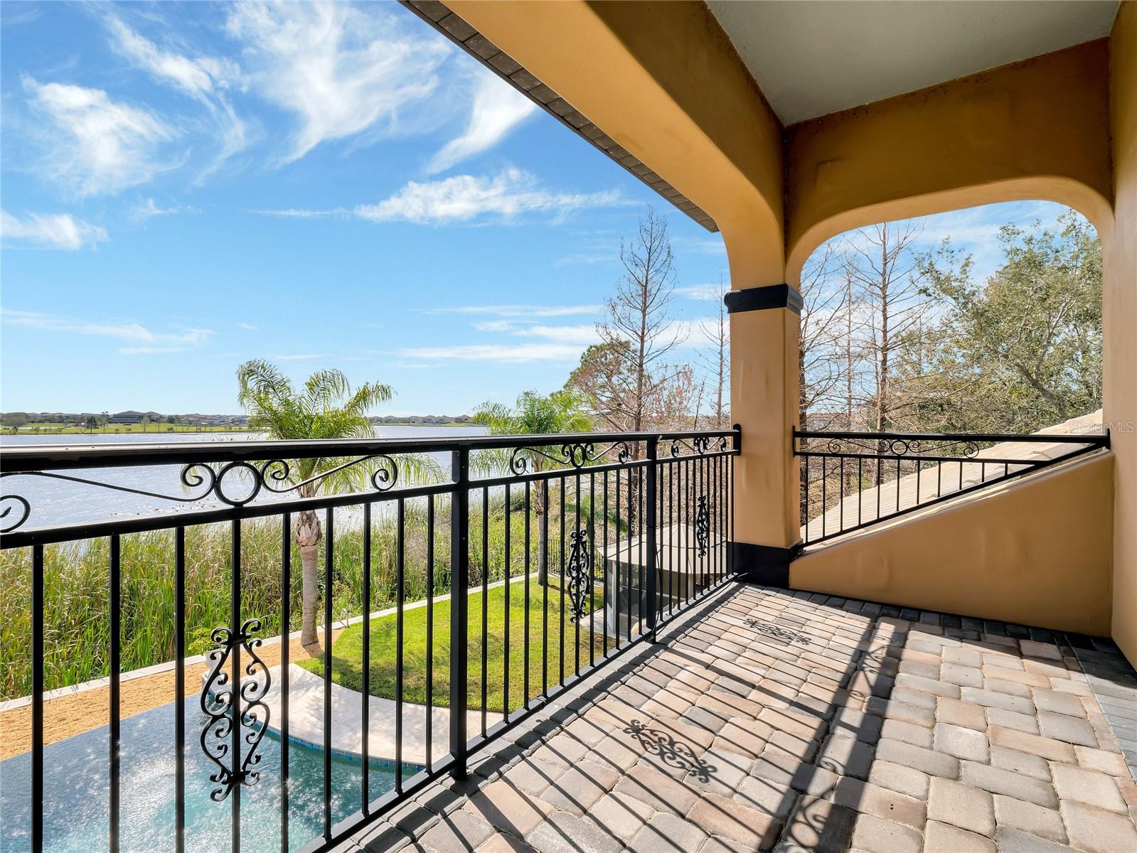 SIGNATURE LKS-PCL 01D PH 02 - Residential