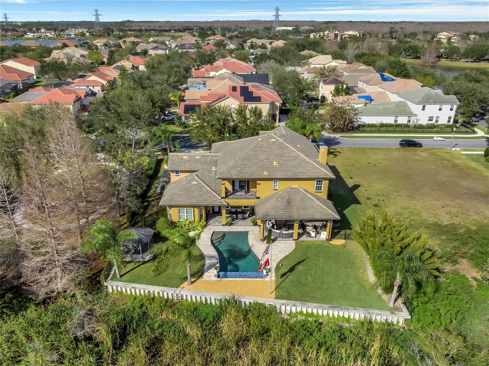 SIGNATURE LKS-PCL 01D PH 02 - Residential