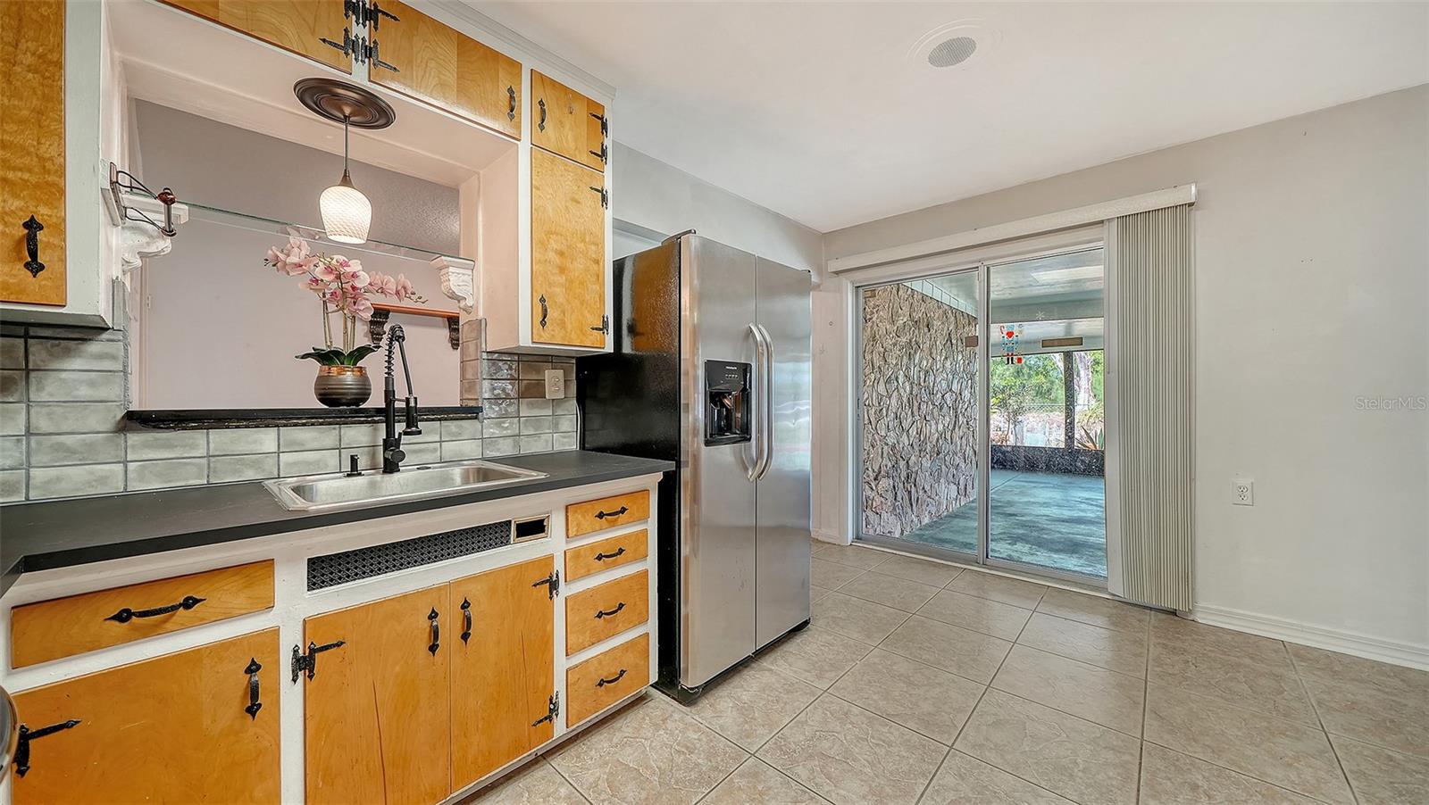 AIRPORT REV - Residential