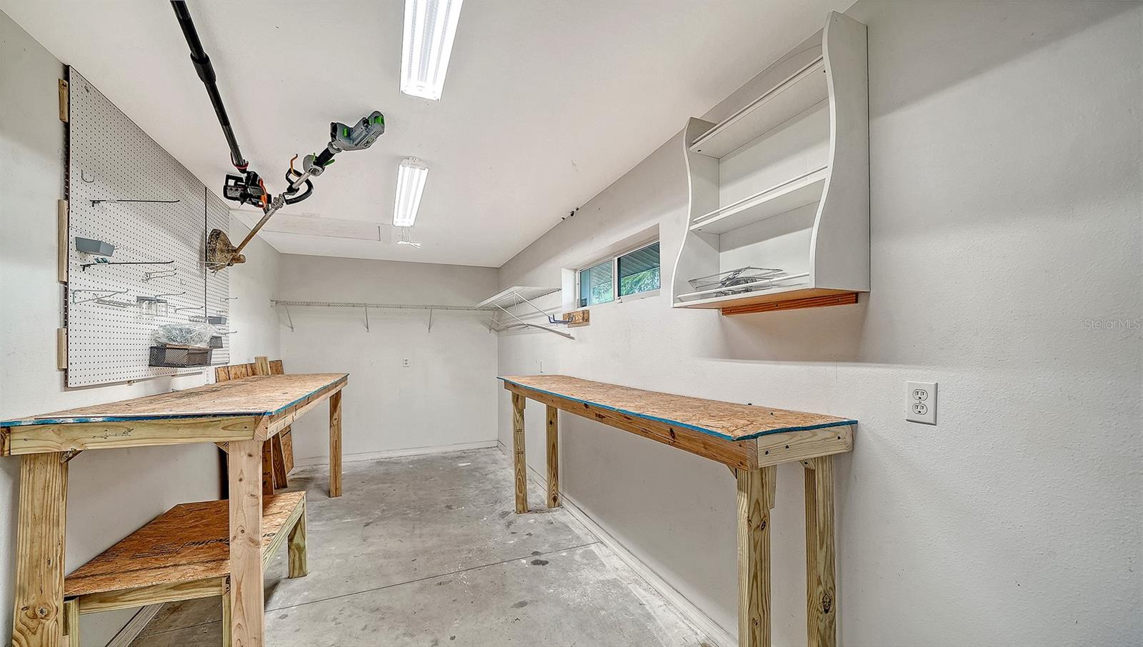 AIRPORT REV - Residential