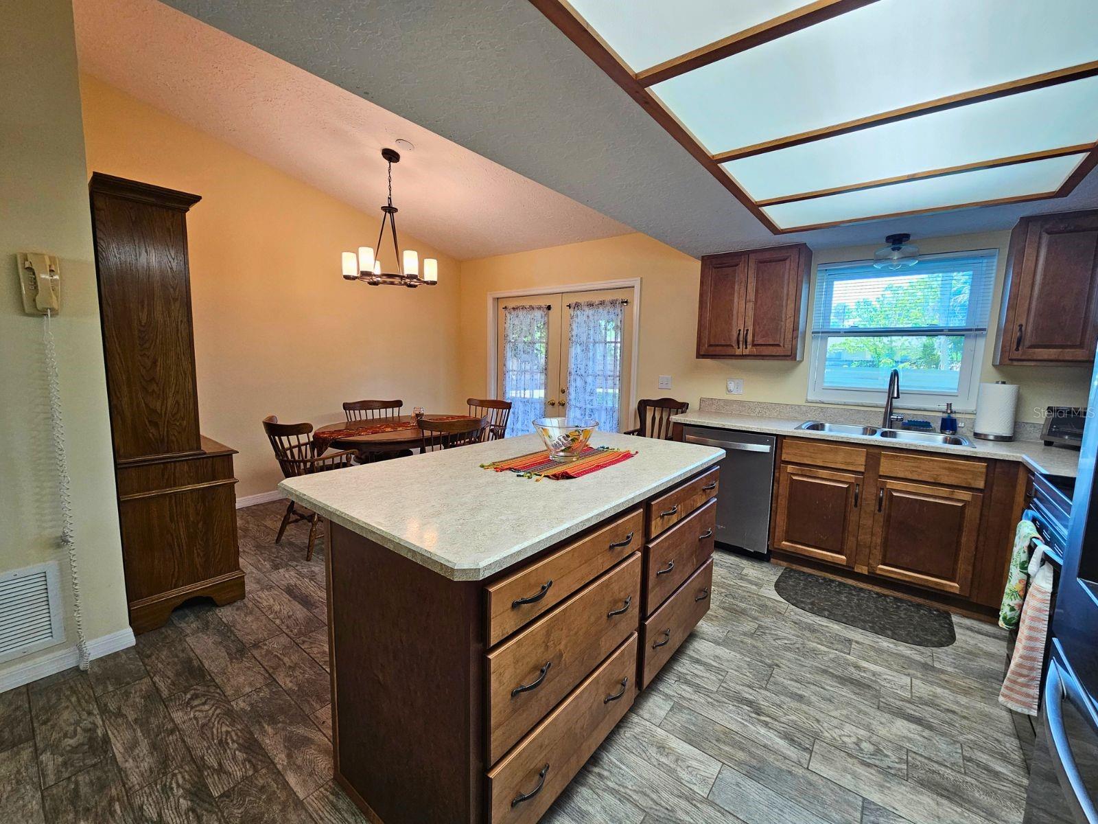 SOUTH OAK - Residential