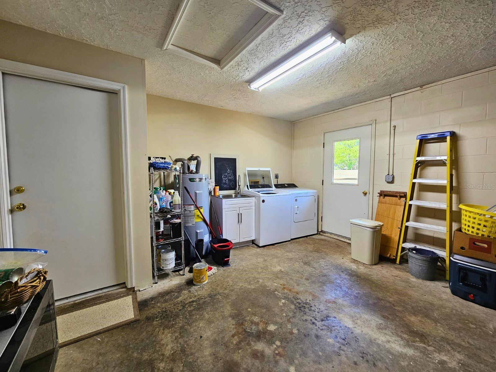 SOUTH OAK - Residential