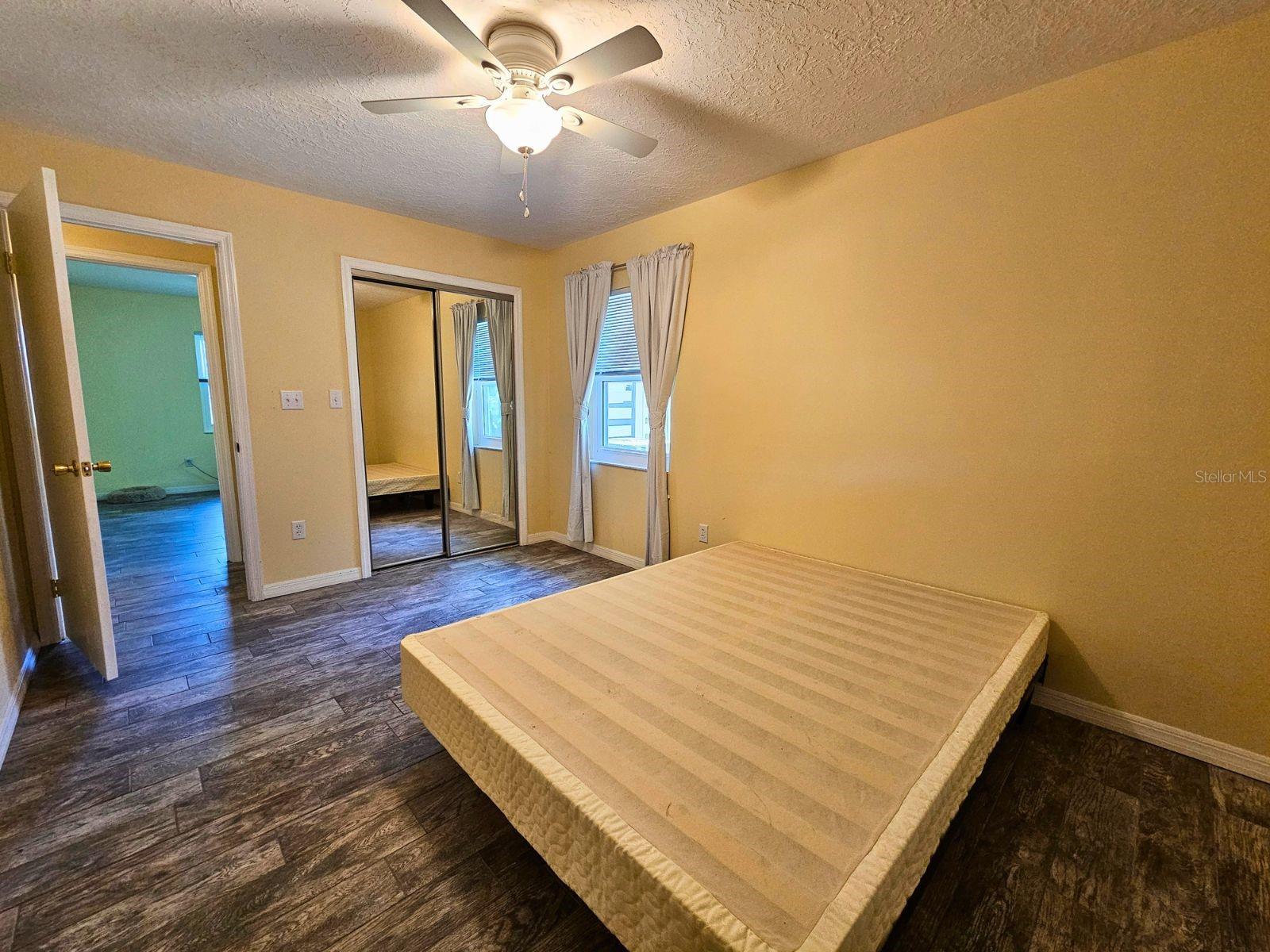 SOUTH OAK - Residential