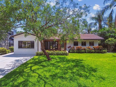 4522 S HALE AVENUE TAMPA FL 33611