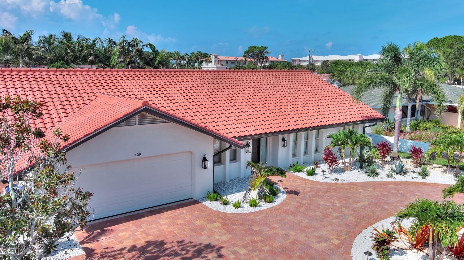 Search Properties for Sale 1 429 DARLING DRIVE