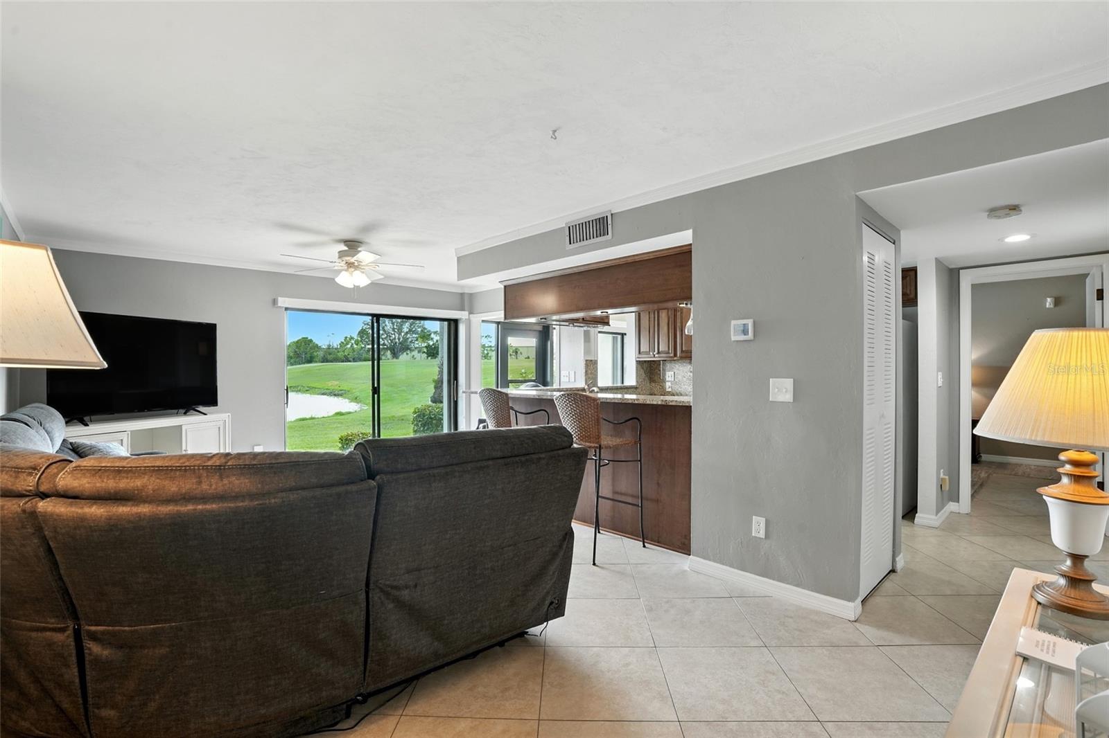 5530 TRAILWINDS DRIVE 712