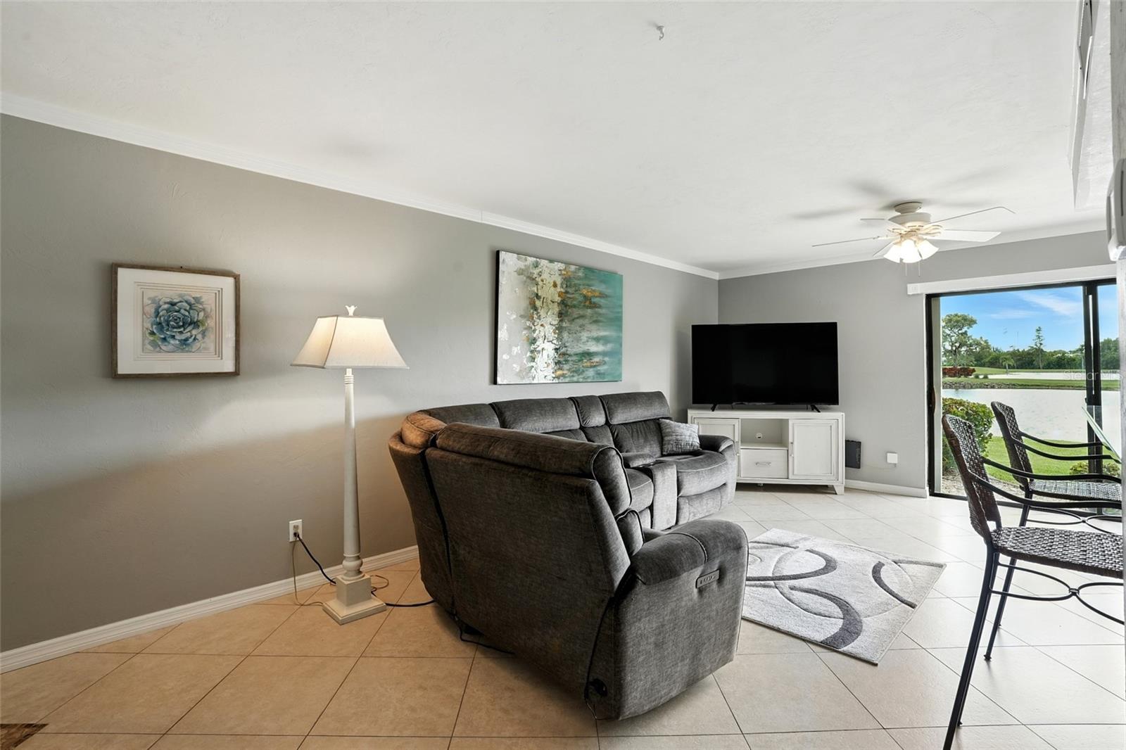5530 TRAILWINDS DRIVE 712