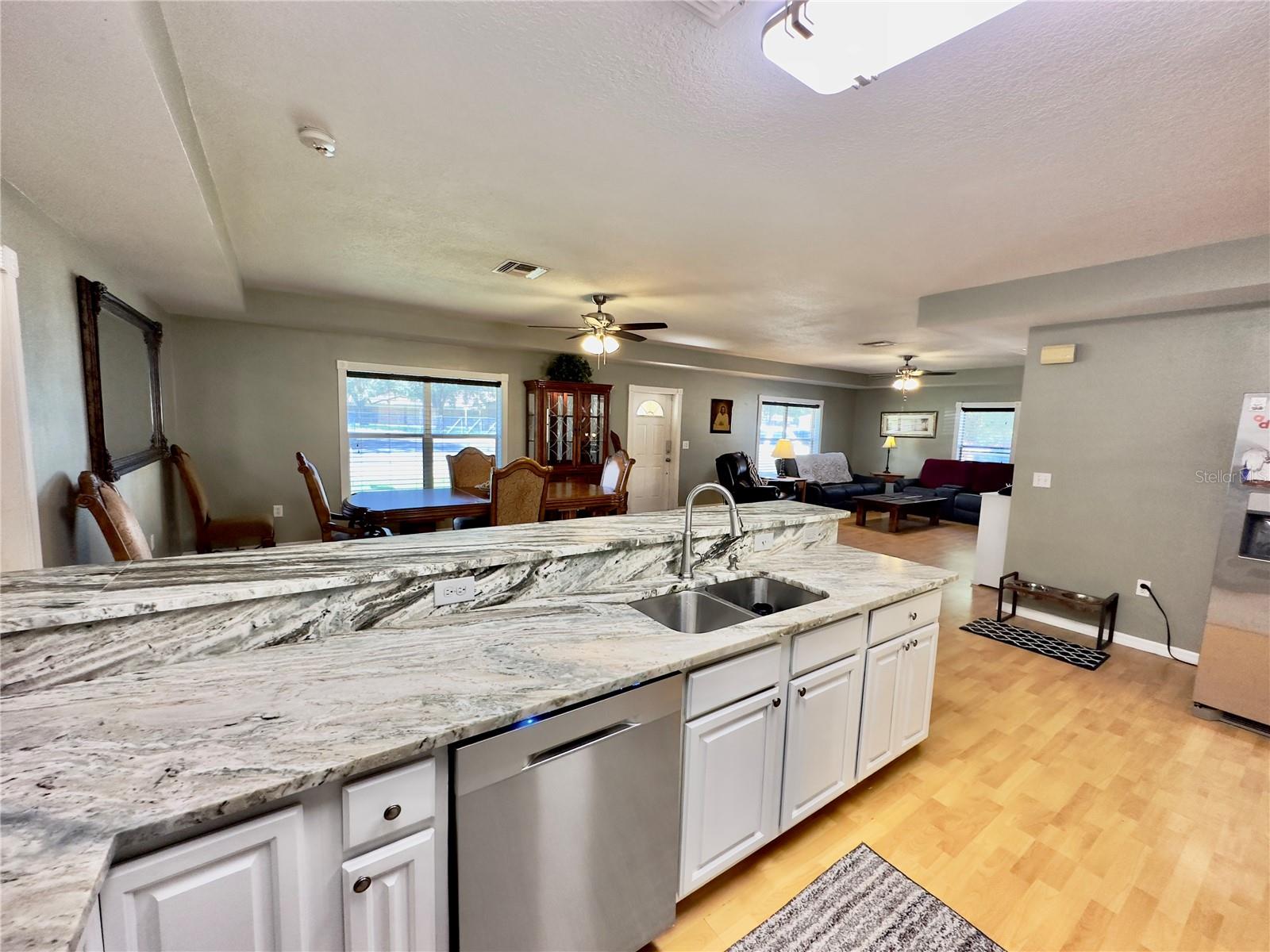 CONNERS GABLES - Residential