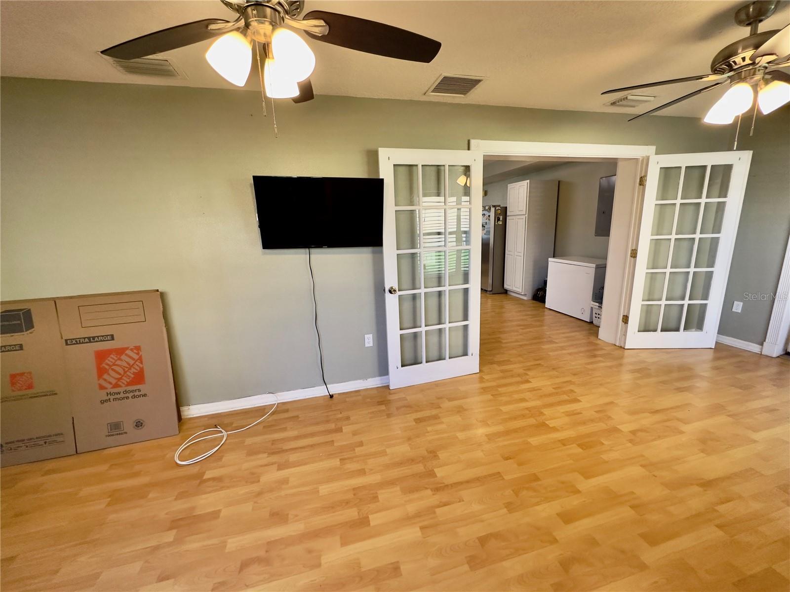 CONNERS GABLES - Residential