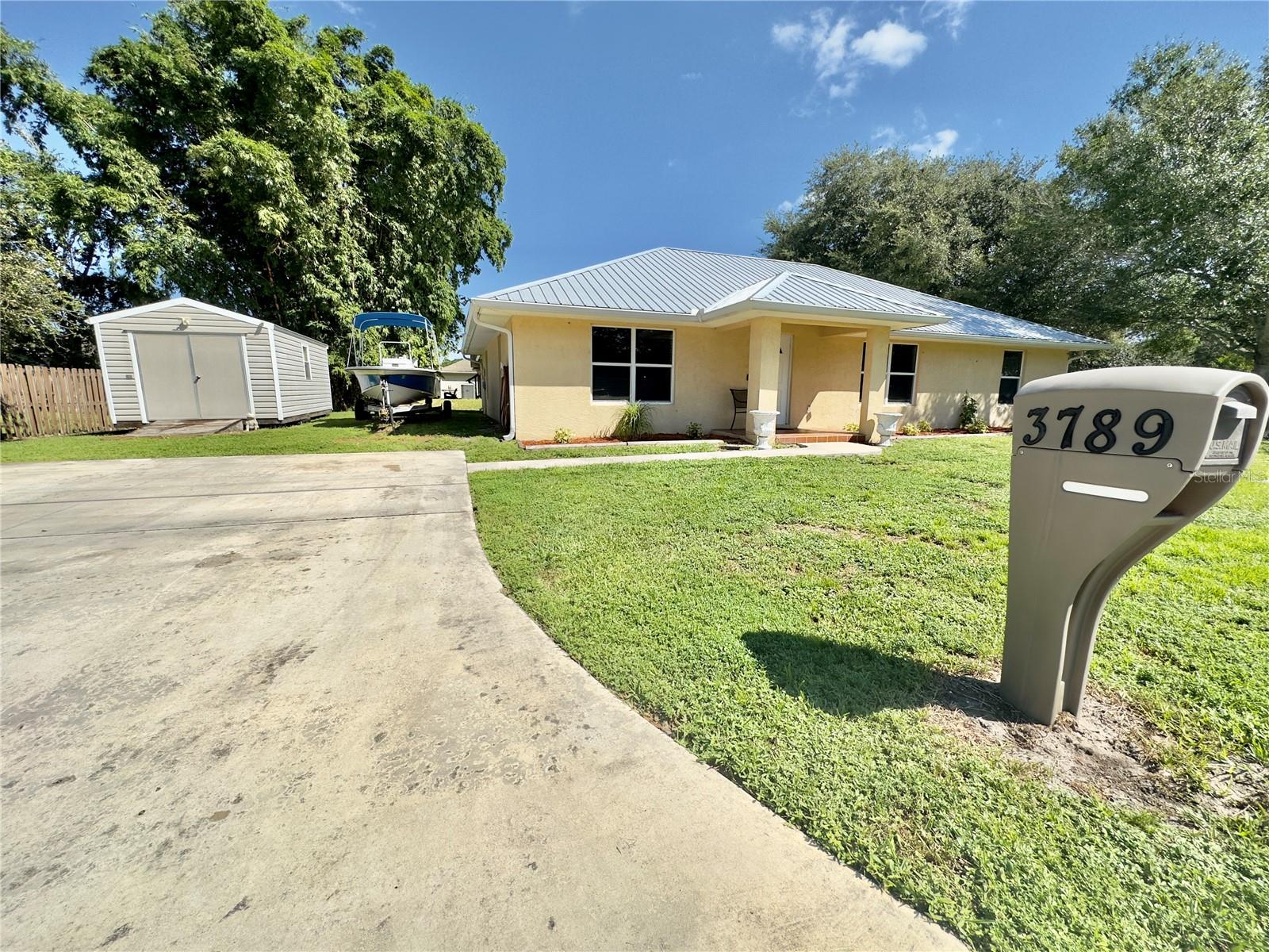 CONNERS GABLES - Residential