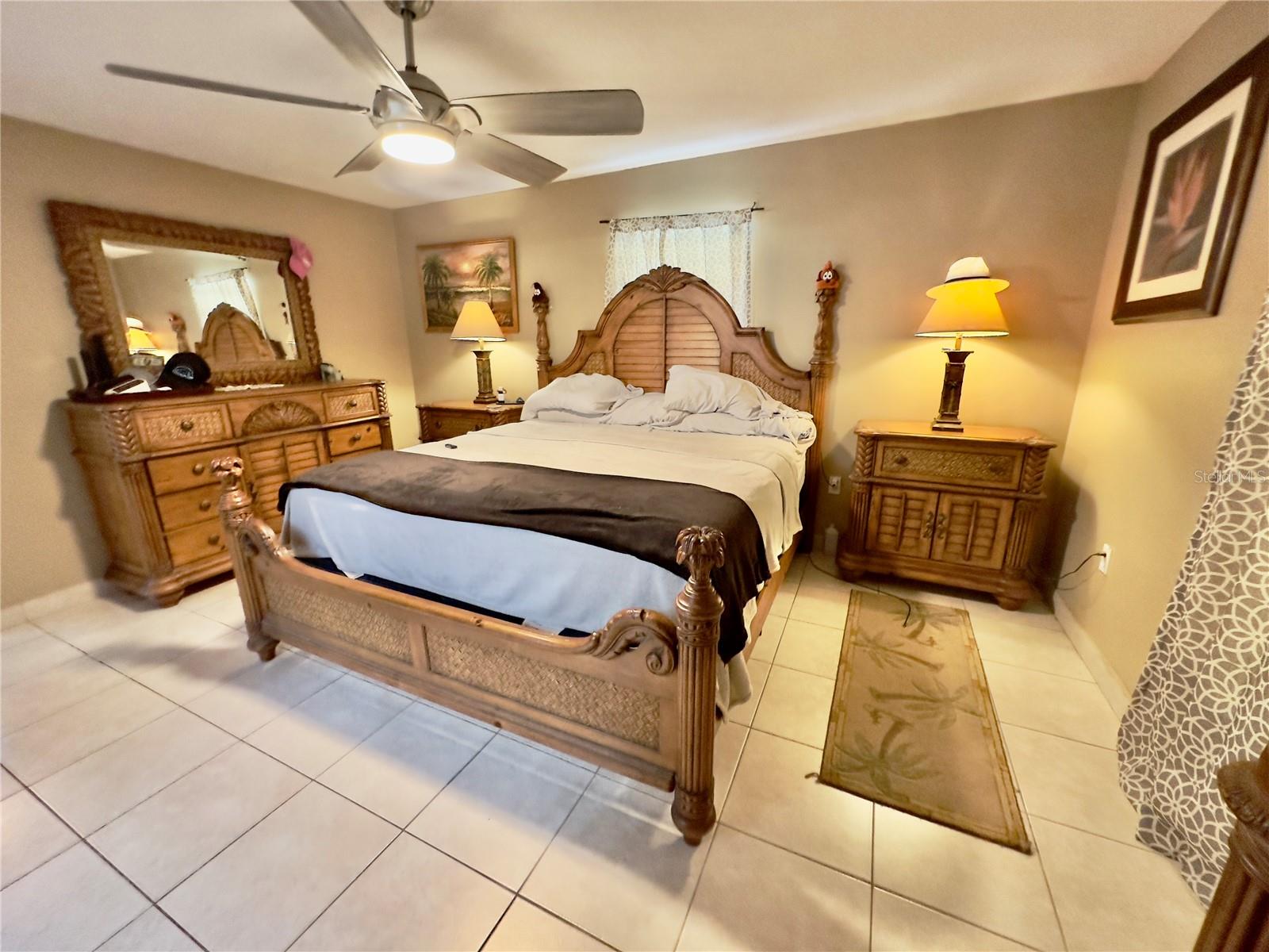 CONNERS GABLES - Residential