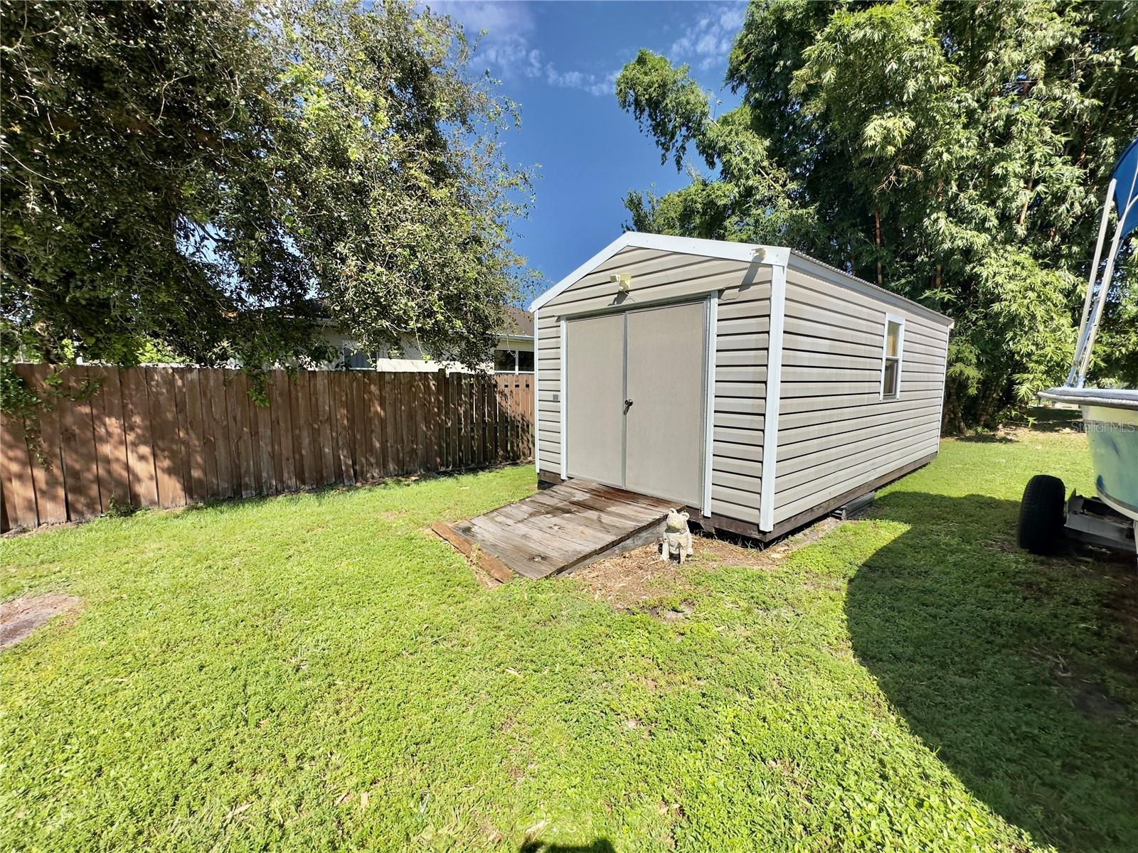 CONNERS GABLES - Residential