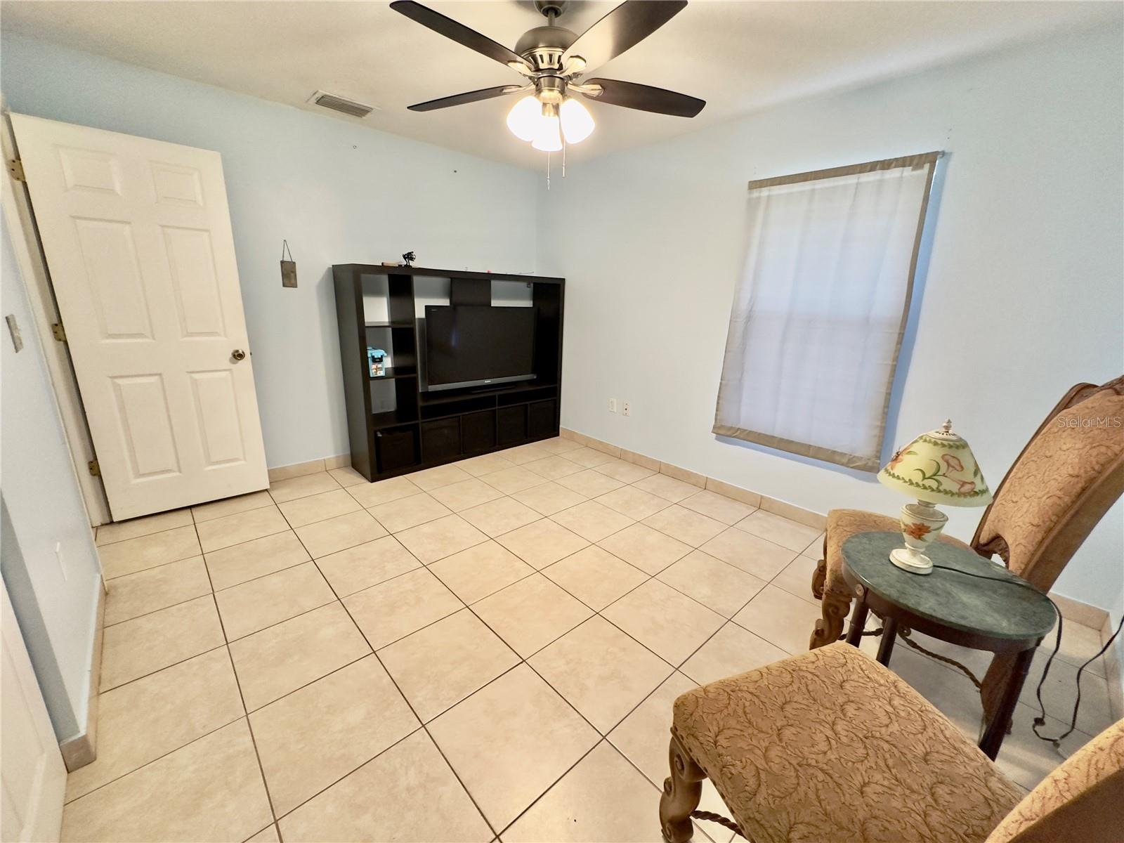 CONNERS GABLES - Residential