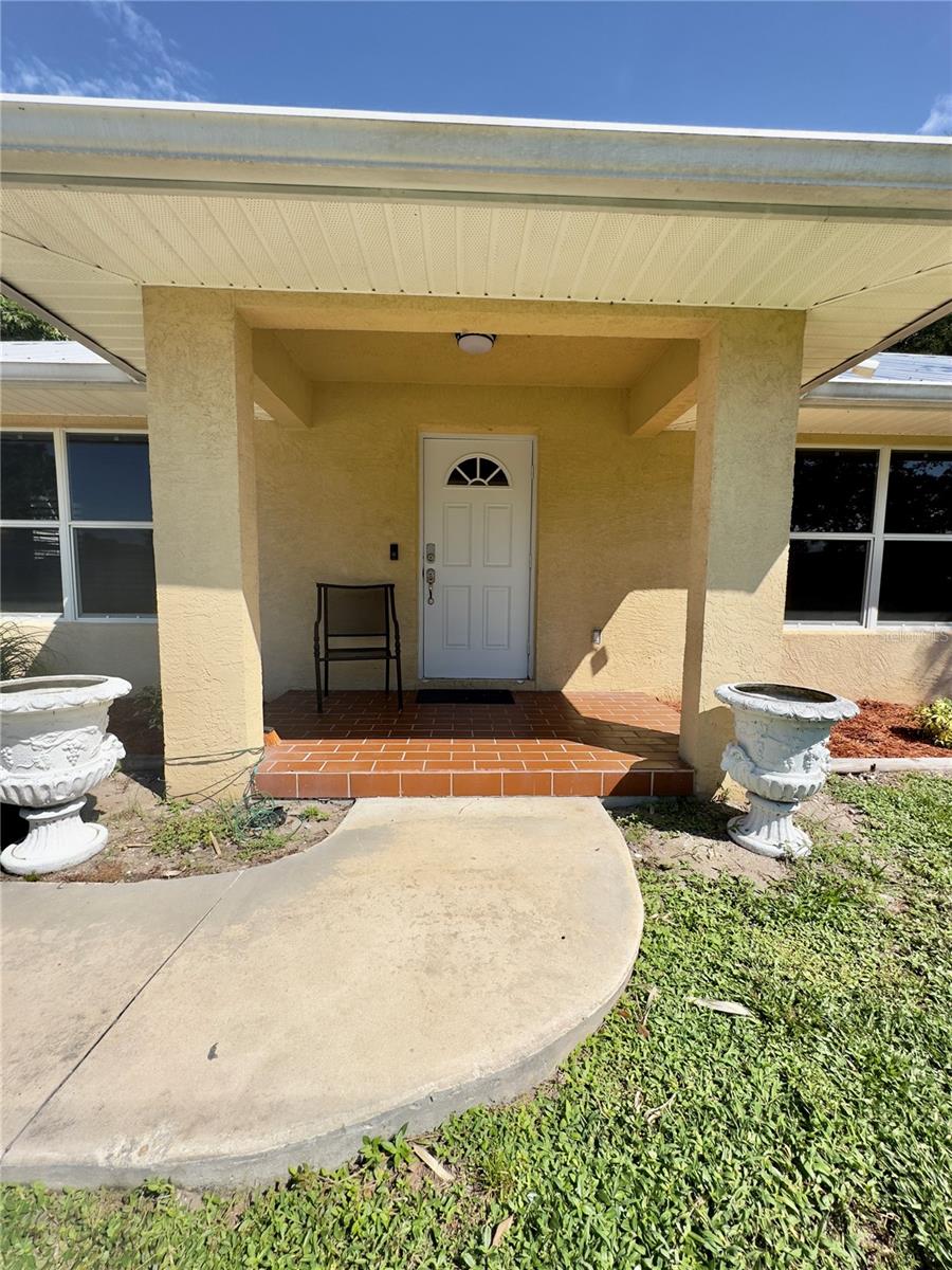 CONNERS GABLES - Residential