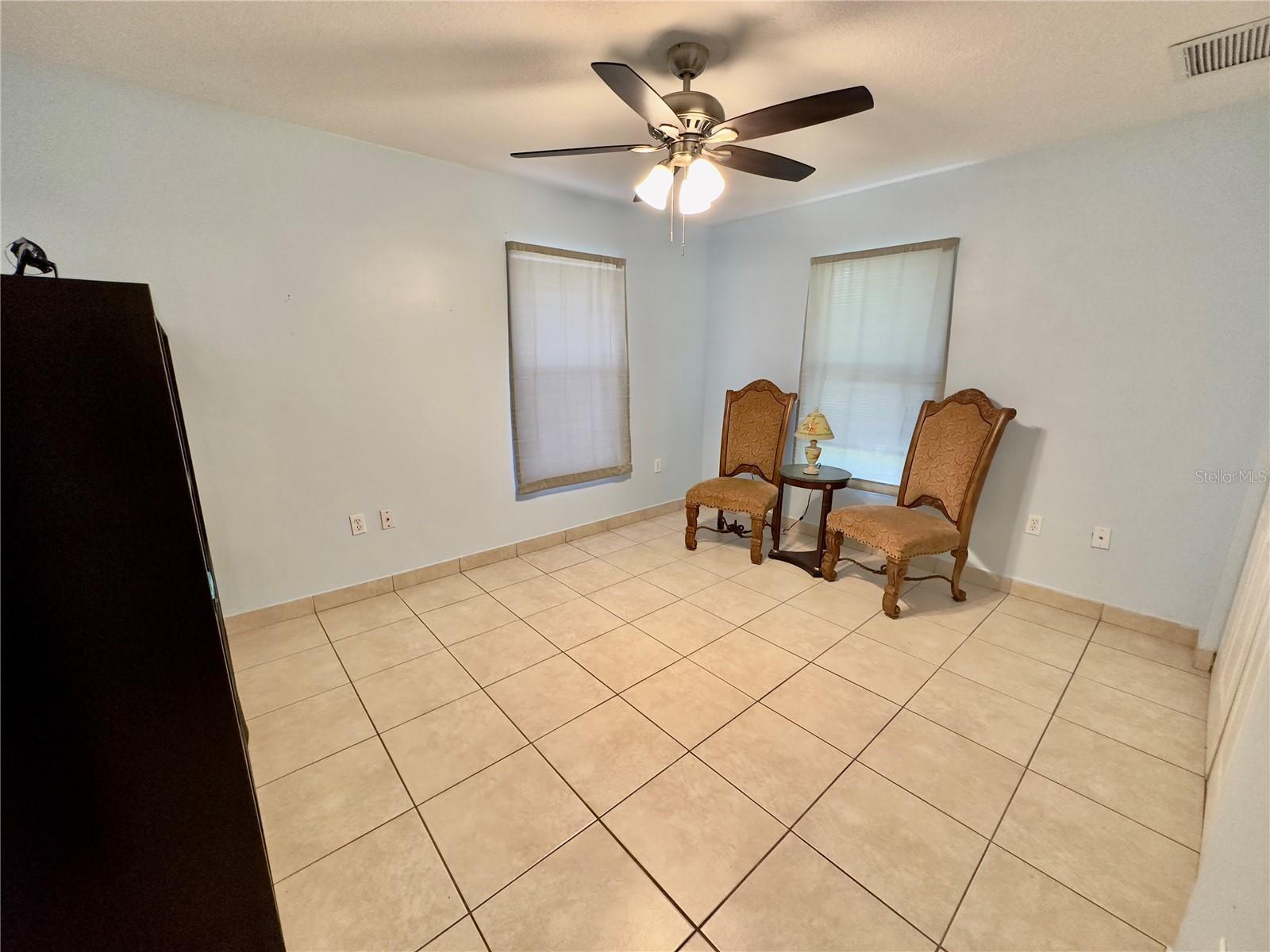 CONNERS GABLES - Residential