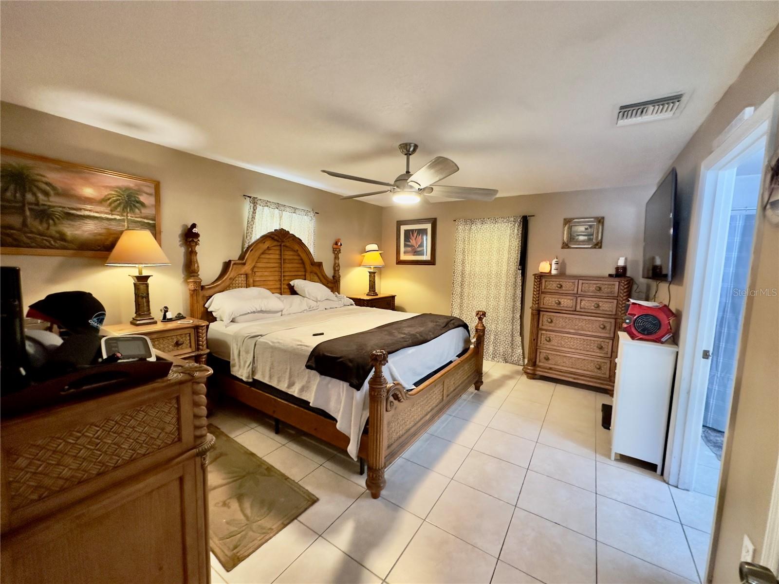 CONNERS GABLES - Residential