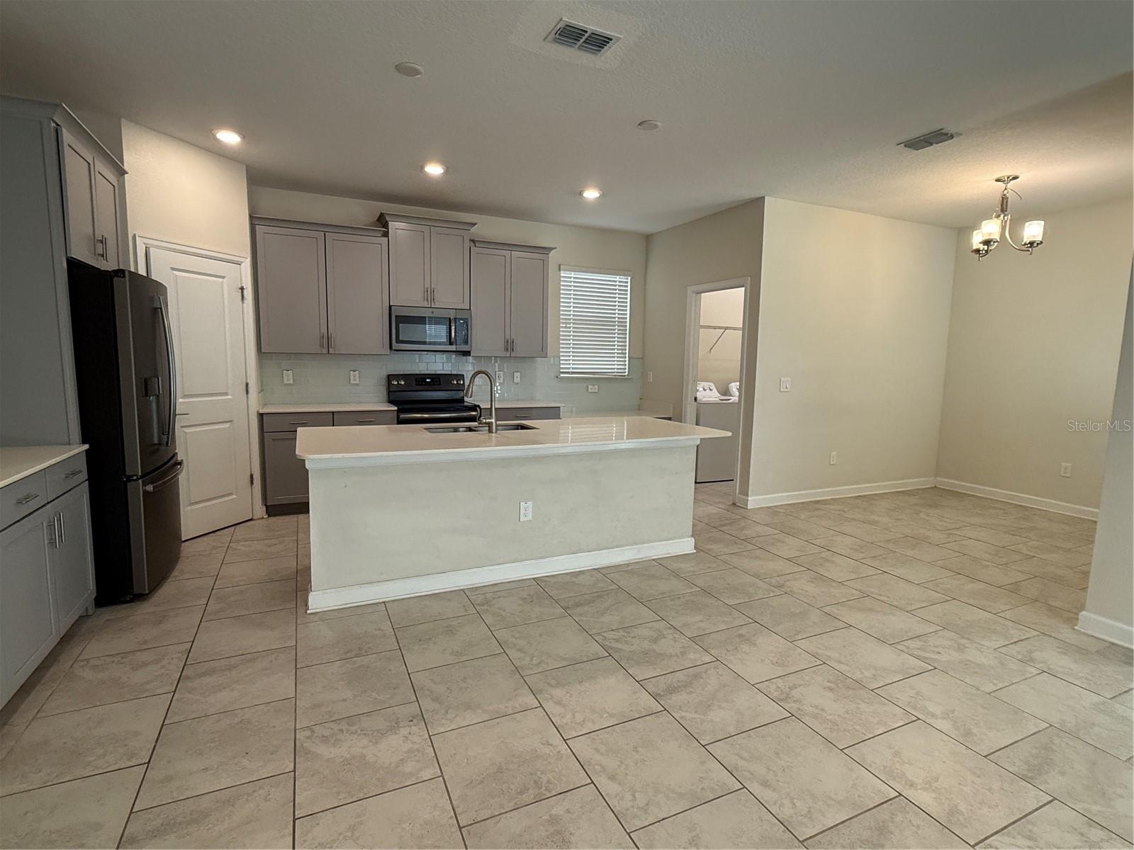 PANTHER VIEW - Residential Lease