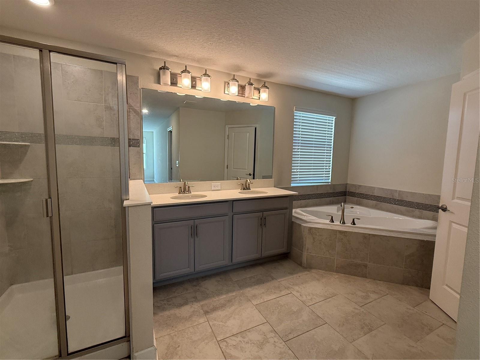 PANTHER VIEW - Residential Lease