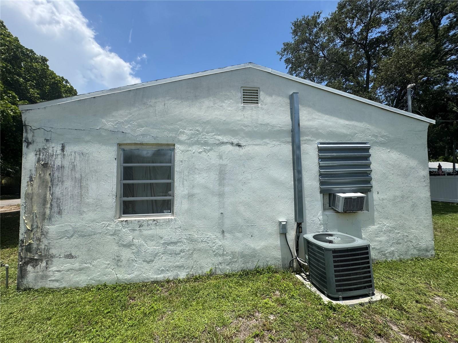 YELLOWSTONE PARK AMD - Residential