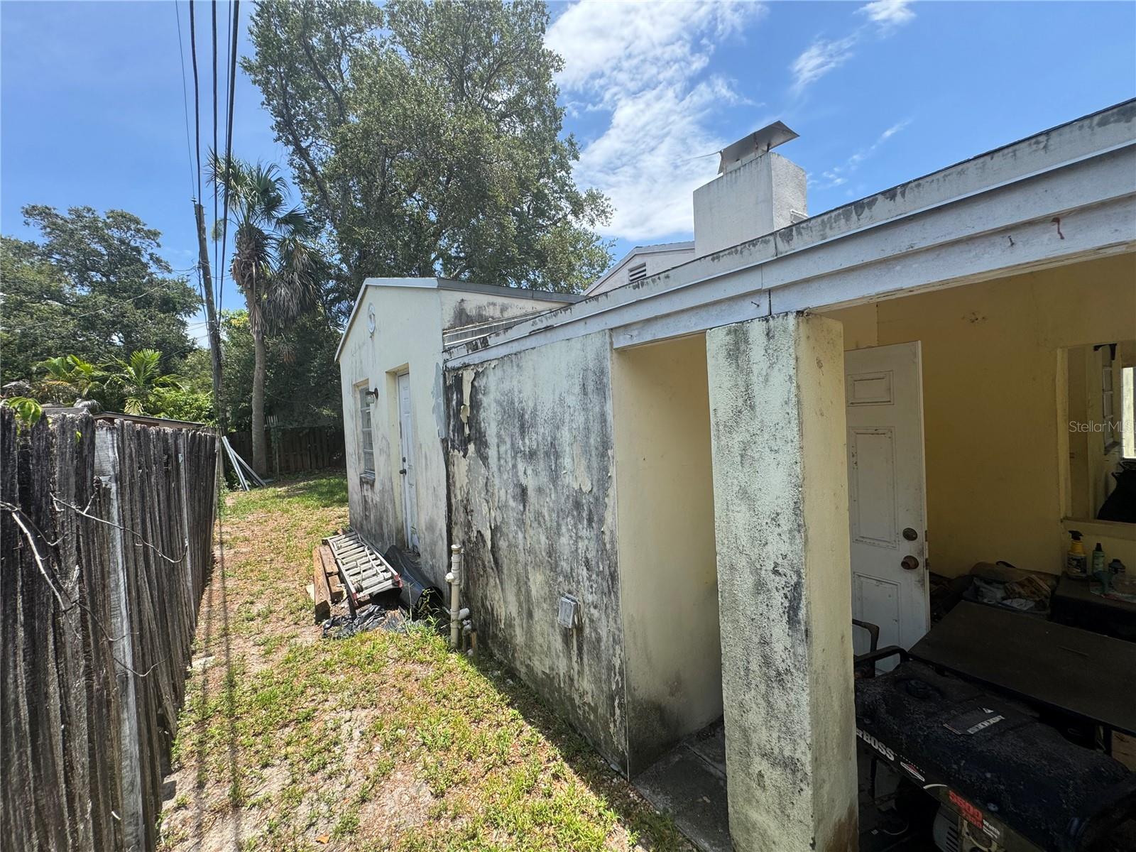 YELLOWSTONE PARK AMD - Residential