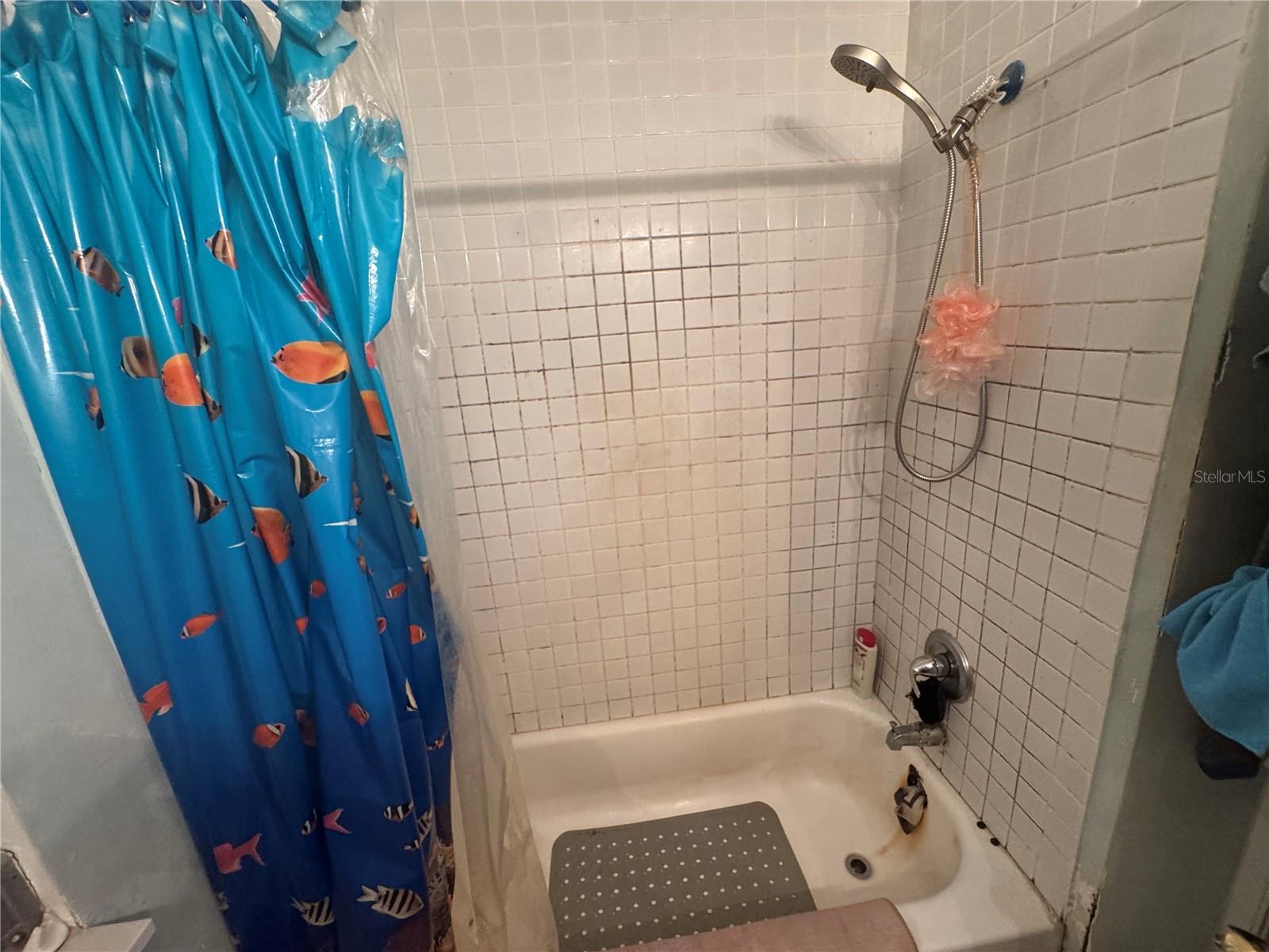 YELLOWSTONE PARK AMD - Residential