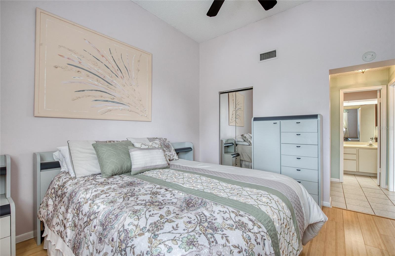 VISTA VERDE - Residential