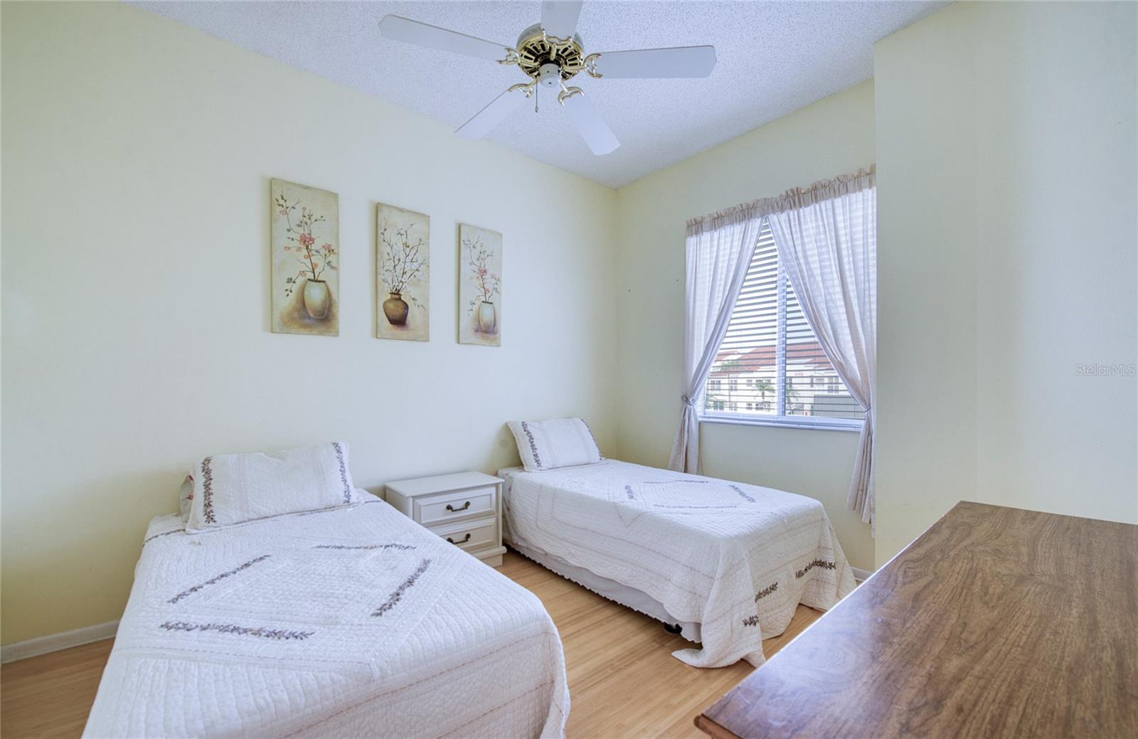 VISTA VERDE - Residential