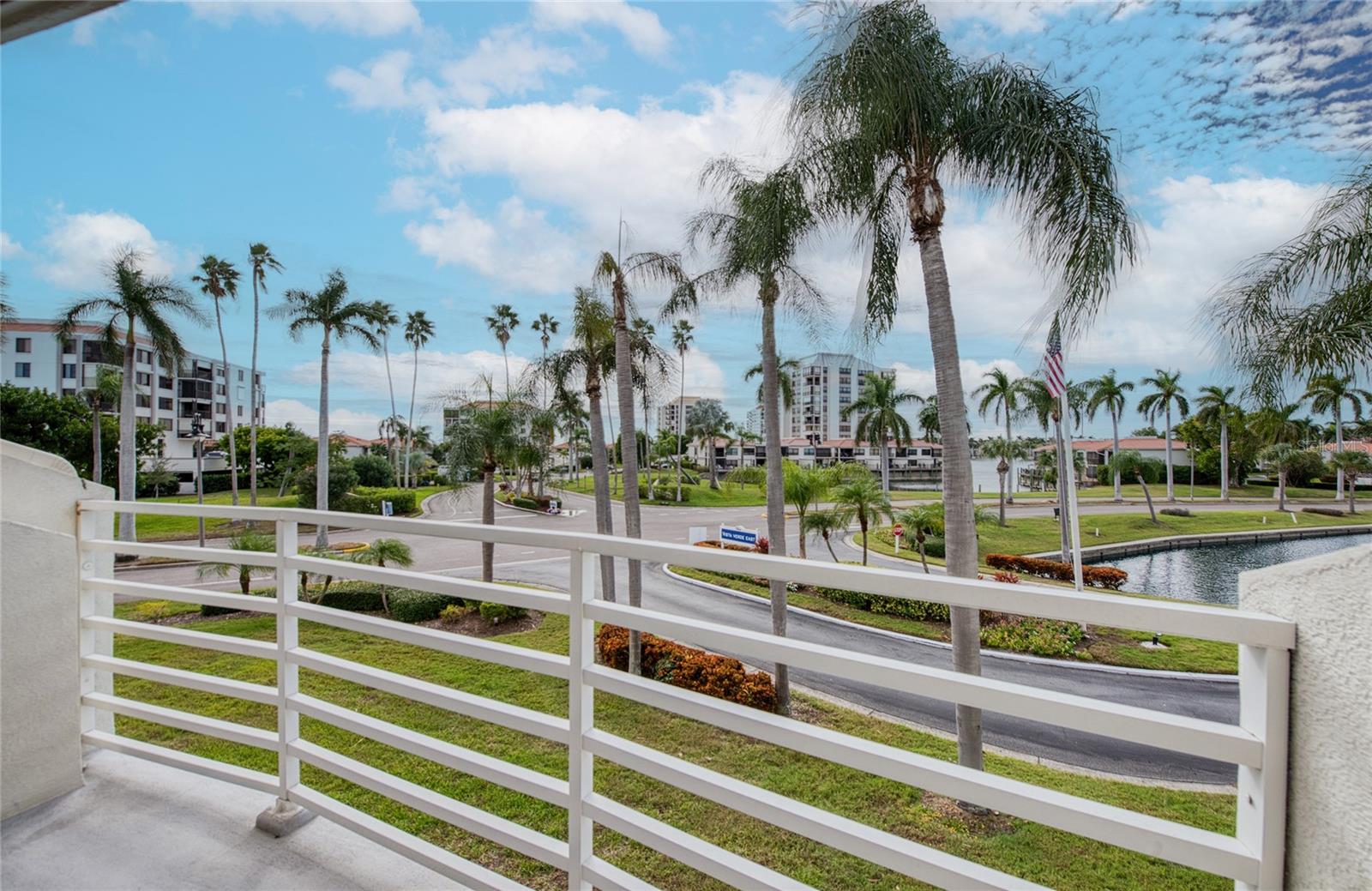 VISTA VERDE - Residential