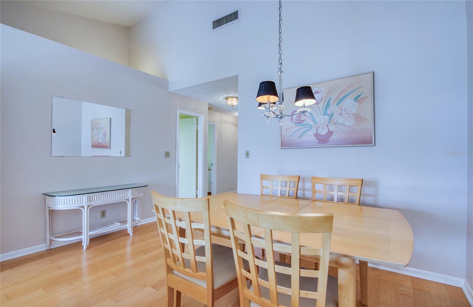 VISTA VERDE - Residential