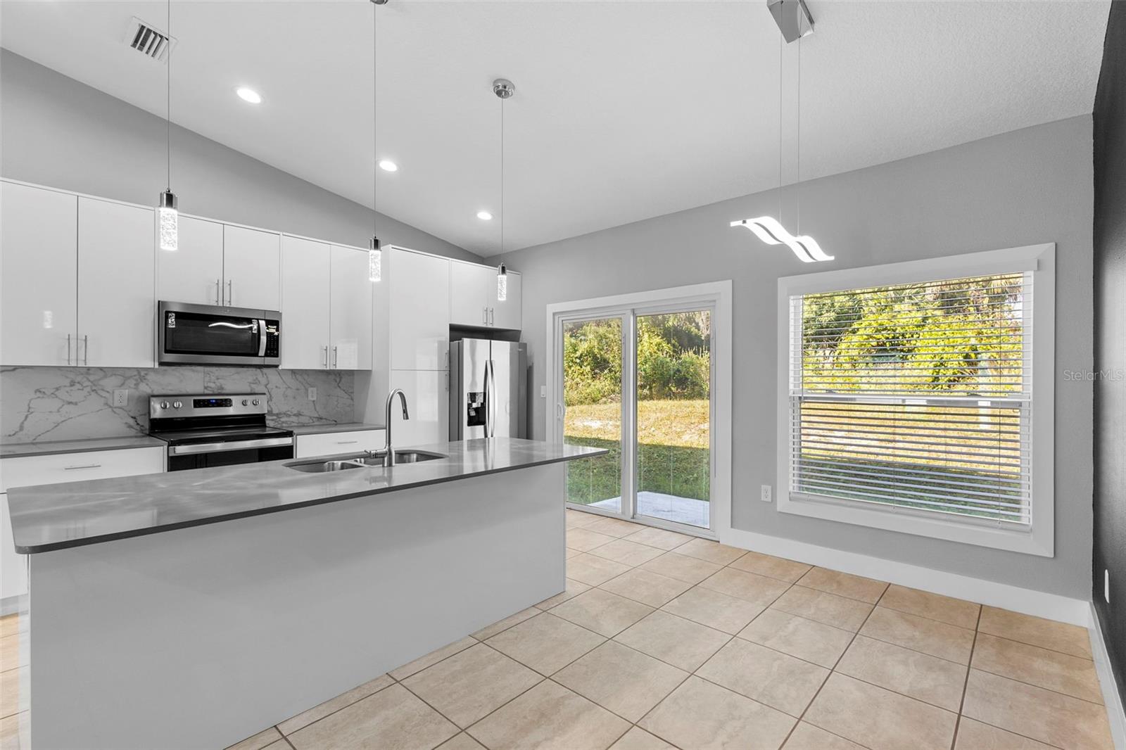 PLANTATION ESTATES UNIT 31 - Residential