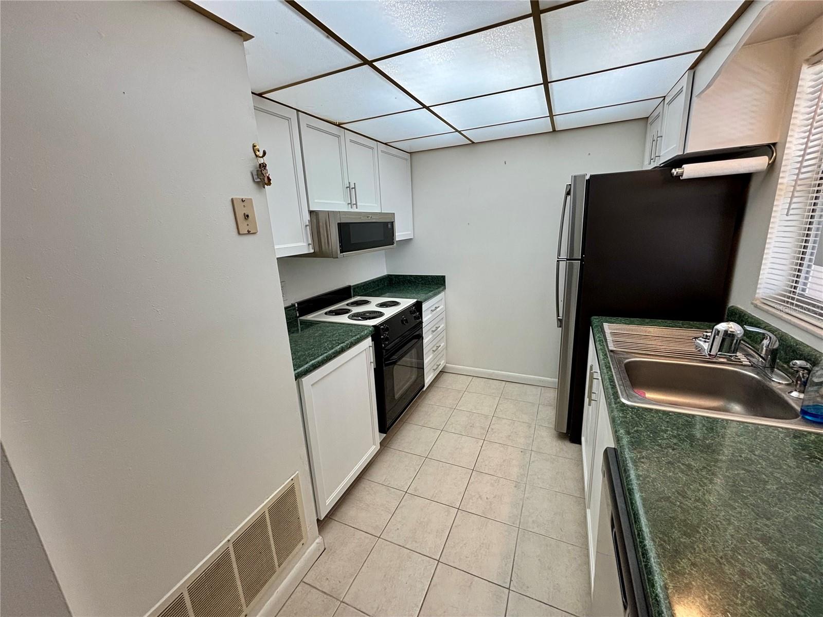 CORDOVA GREENS CONDO - Residential Lease