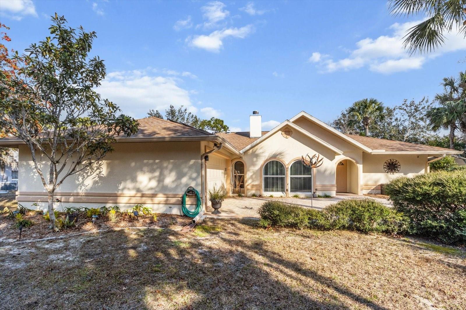 84 N COUNTRY CLUB DRIVE