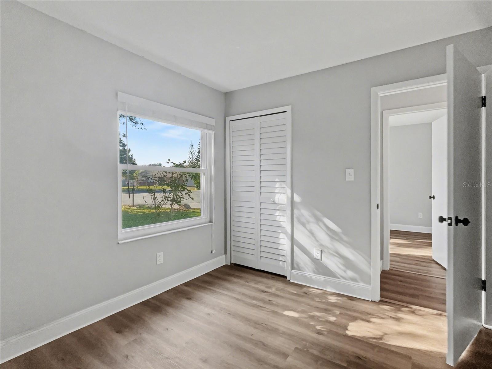 HIDDEN LAKE PH 3 UNIT 3 - Residential Lease