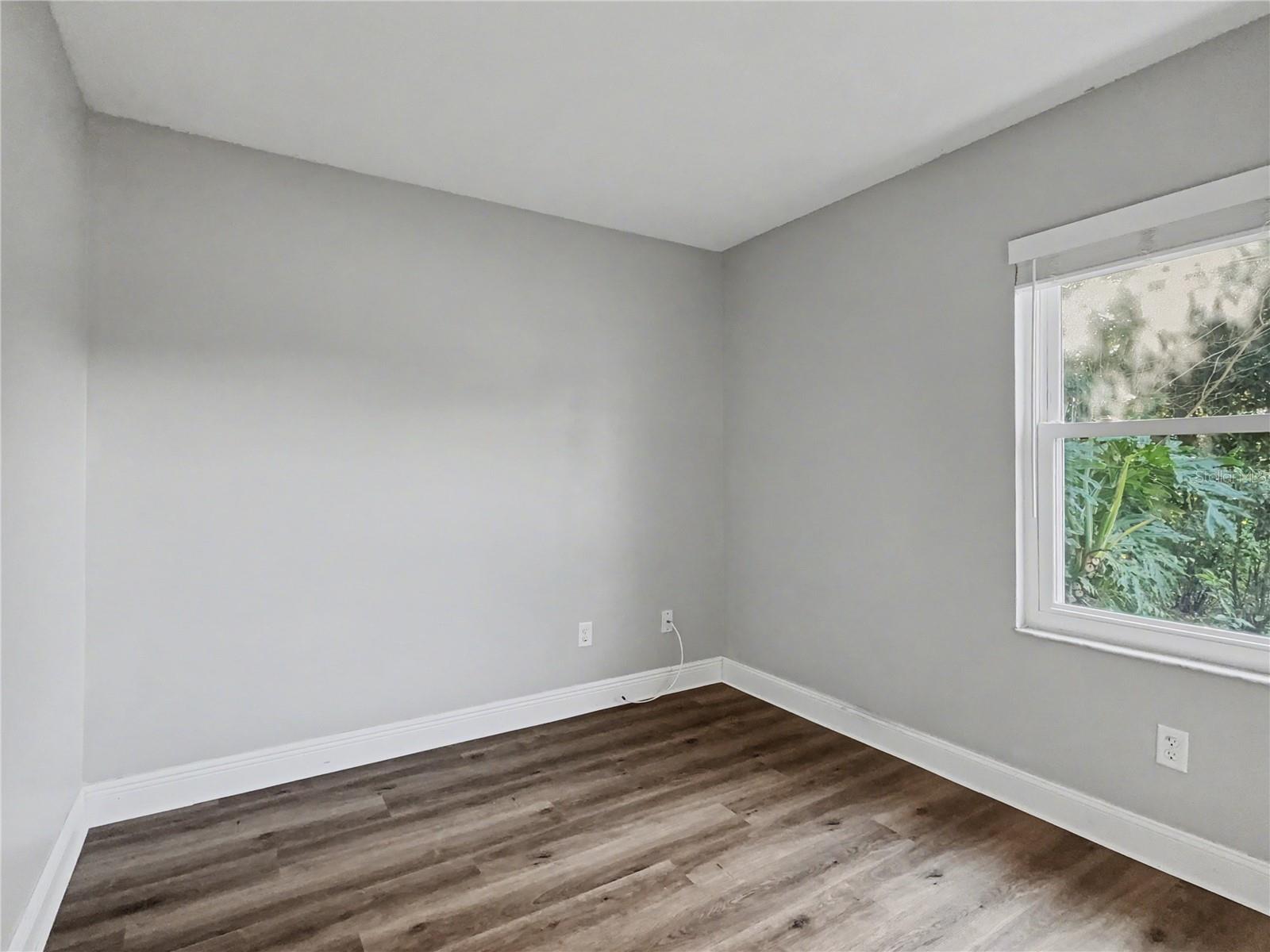 HIDDEN LAKE PH 3 UNIT 3 - Residential Lease