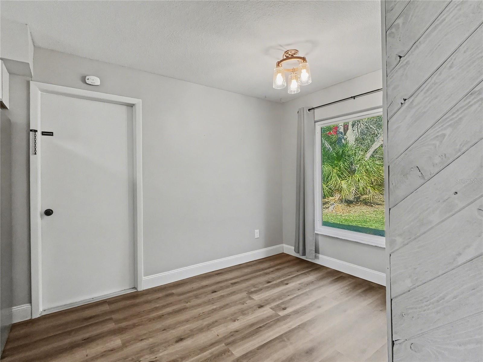 HIDDEN LAKE PH 3 UNIT 3 - Residential Lease