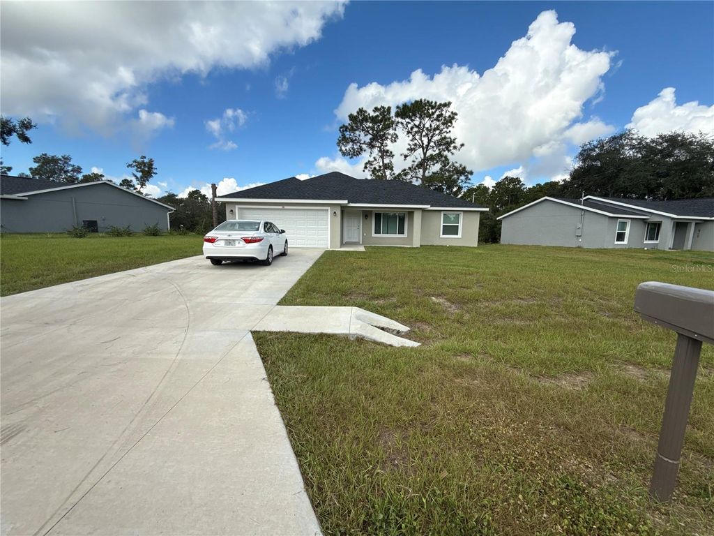 Photo of 26 Malauka Circle, Ocklawaha, FL 32179 (MLS # O6362467)