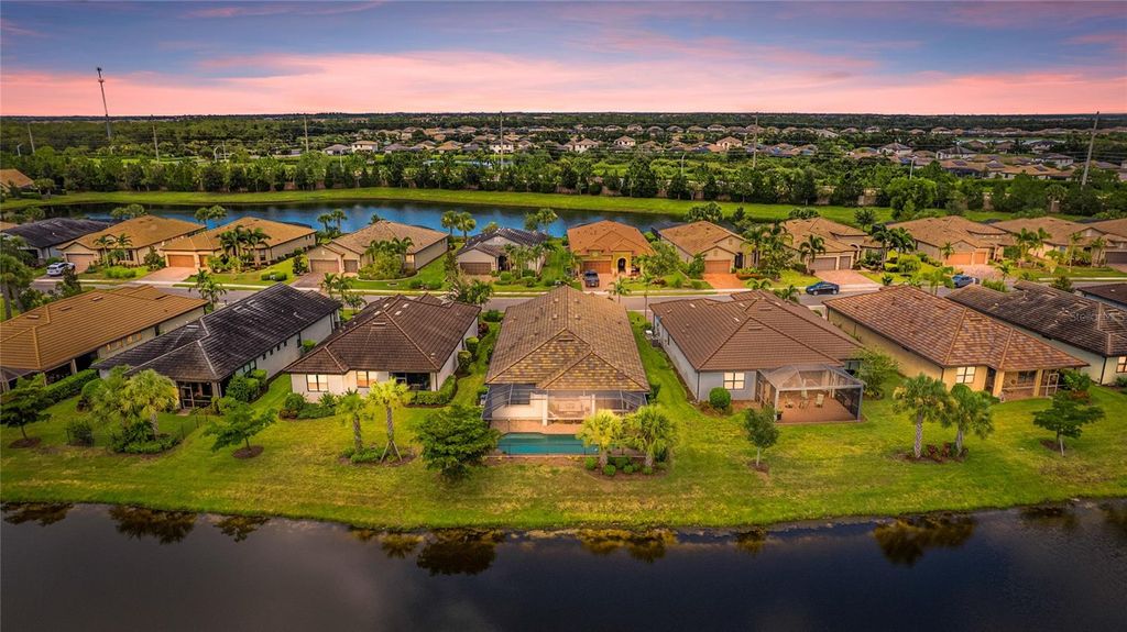 Photo of 6748 Chester Trail, Bradenton, FL 34202 (MLS # A4659713)