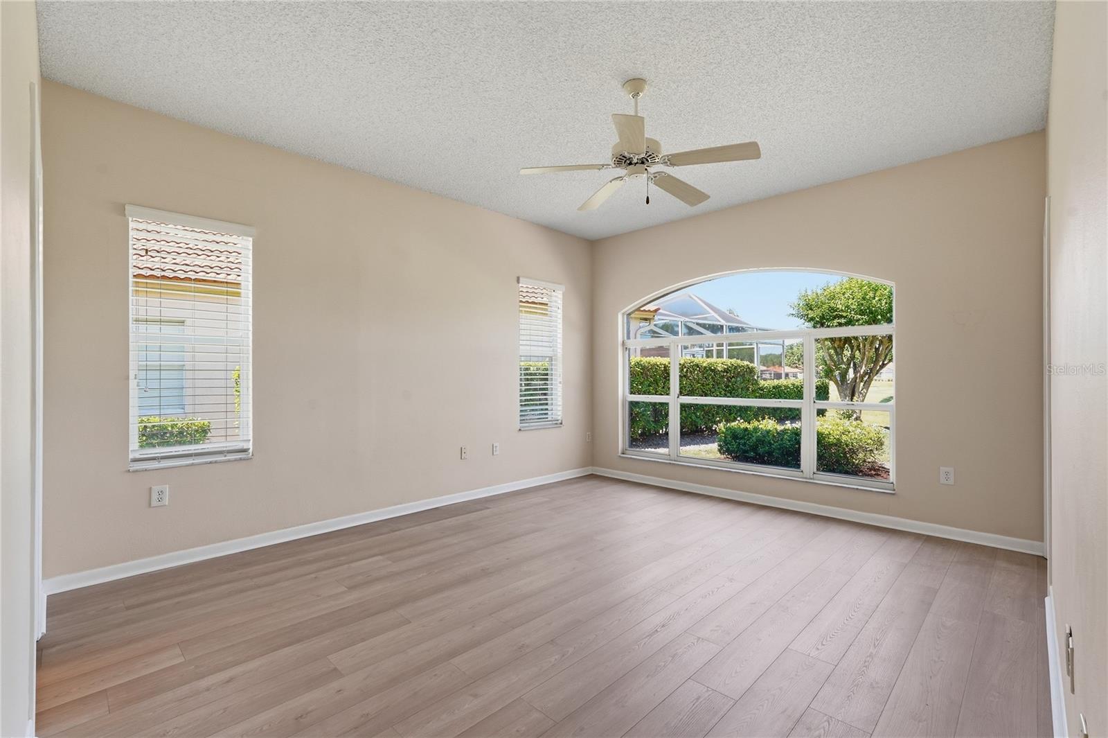 CRESCENT OAKS COUNTRY CLUB 2 - Residential