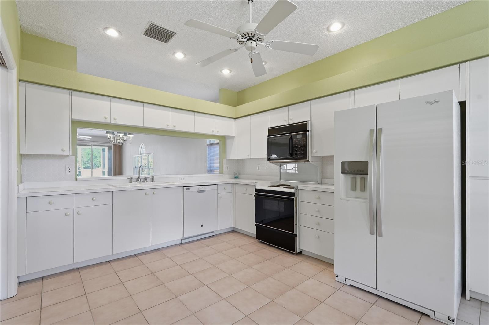 CRESCENT OAKS COUNTRY CLUB 2 - Residential