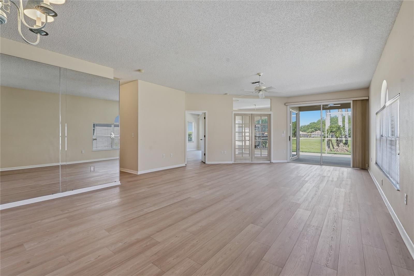 CRESCENT OAKS COUNTRY CLUB 2 - Residential