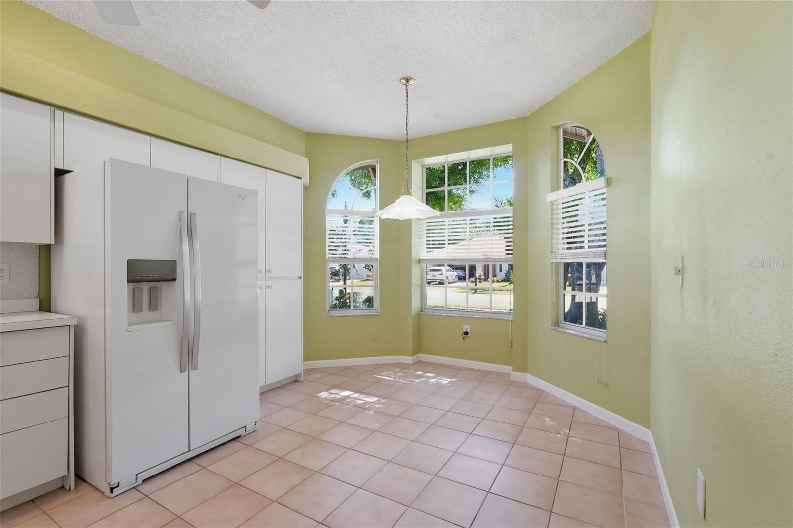CRESCENT OAKS COUNTRY CLUB 2 - Residential