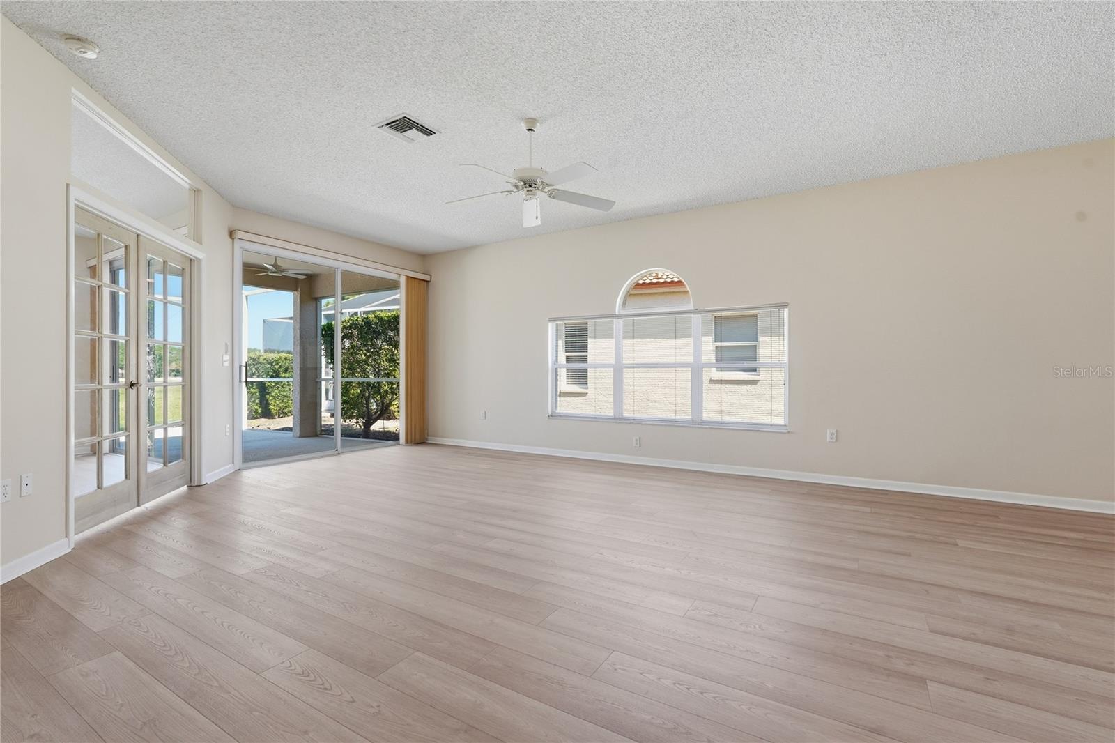 CRESCENT OAKS COUNTRY CLUB 2 - Residential